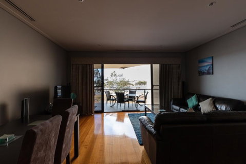 Promenade Executive Apartments - Tourism Cairns 0
