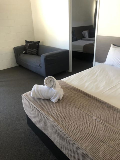 Q Express - Tourism Cairns 1