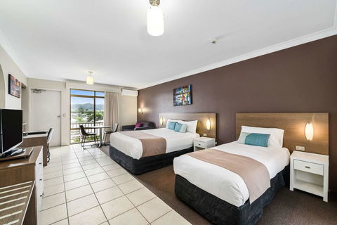 Quality Hotel City Centre - Tourism Cairns 3