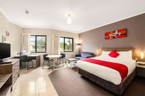 Quality Hotel City Centre - Tourism Cairns 1