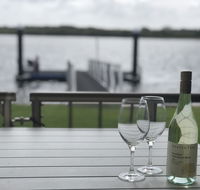 Quiet River Front Escape Walk to Ocean Street  Shops - Tourism Cairns