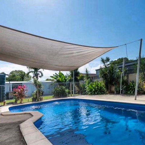 QUIRKY QUEENSLANDER 6 BEDROOM HOME - Tourism Cairns 3