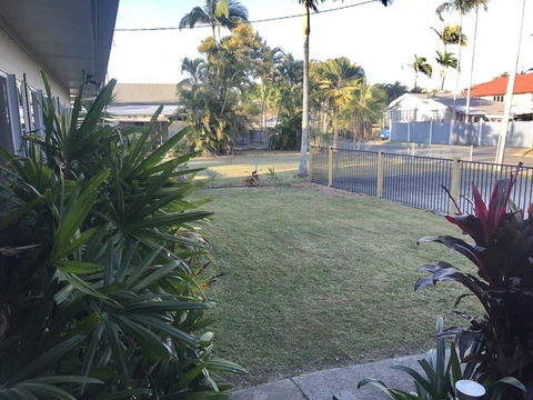 QUIRKY QUEENSLANDER 6 BEDROOM HOME - Tourism Cairns 2
