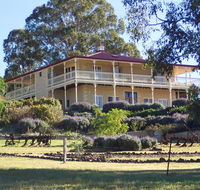 R on the Downs BnB  Cottages - Tourism Cairns