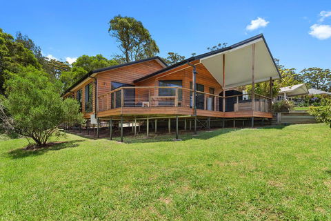 Ravensbourne Escape- Rose Alyce - Tourism Cairns 0