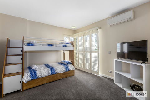 RESORT ON THE BEACH 1219/20 - Tourism Cairns 3