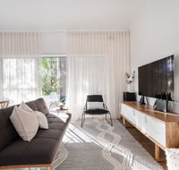 Restful Allawah Retreat near Sydney Airport - Tourism Cairns