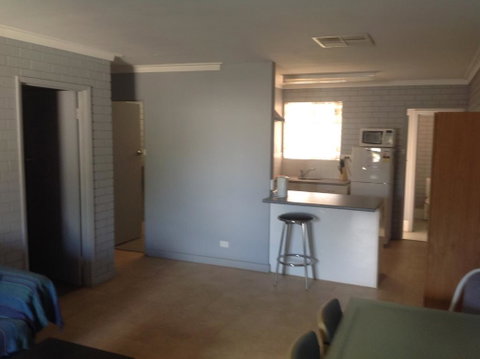 Rhodeside Lodge - Tourism Cairns 1