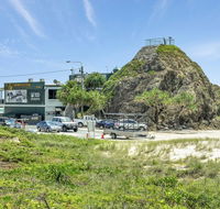 Rigi on Currumbin Beach - Tourism Cairns