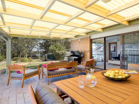 Rita Mae's On The River - Relax And Recharge - Tourism Cairns 0