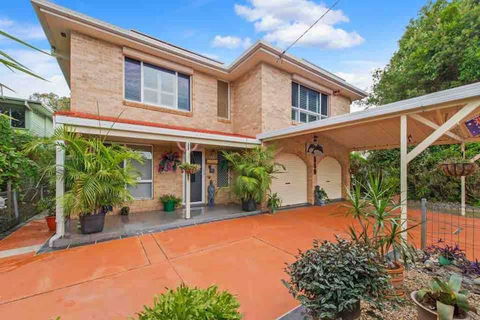 Riverside Haven - Boating, Fishing, Beach, Cafes In Walking Range - Tourism Cairns 0