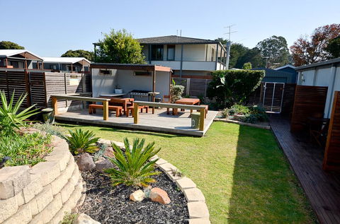 Riverside Ocean Grove - Tourism Cairns 1