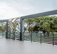 Rockingham Beachfront Apartment - Tourism Cairns