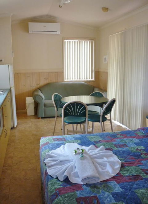 Roma Big Rig Tourist Park - Tourism Cairns 3