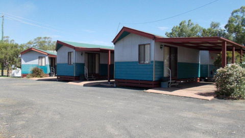 Roma Big Rig Tourist Park - Tourism Cairns 0