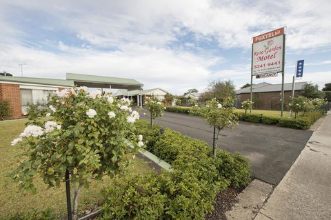 Rose Garden Motel - Tourism Cairns 1