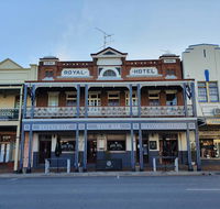 Royal Hotel - Tourism Cairns