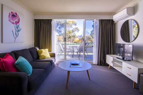 Rydges Horizons Snowy Mountains - Tourism Cairns 0