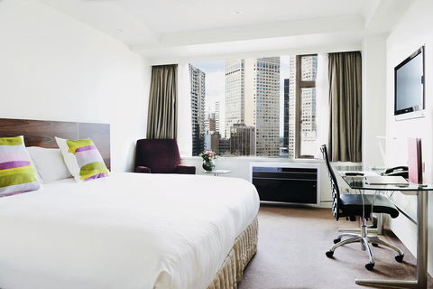 Rydges Melbourne - Tourism Cairns 0
