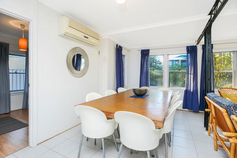 Salty Grape Beach House - Tourism Cairns 2