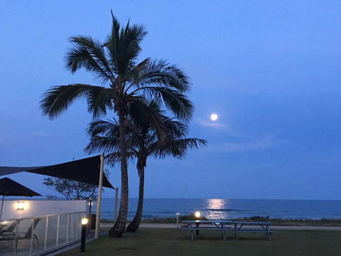 San Simeon Beachfront Apartments Tugun - Tourism Cairns 1