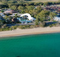 Sand Beach House - breathtaking view and amazing position directly opposite the beach - Tourism Cairns
