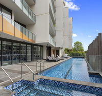 Sandy Hill Apartment by Ready Set Host - Tourism Cairns