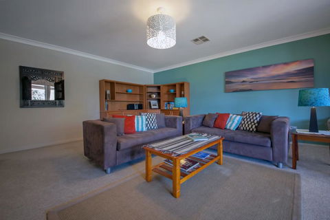Sandy Point Road, 151 - Tourism Cairns 1