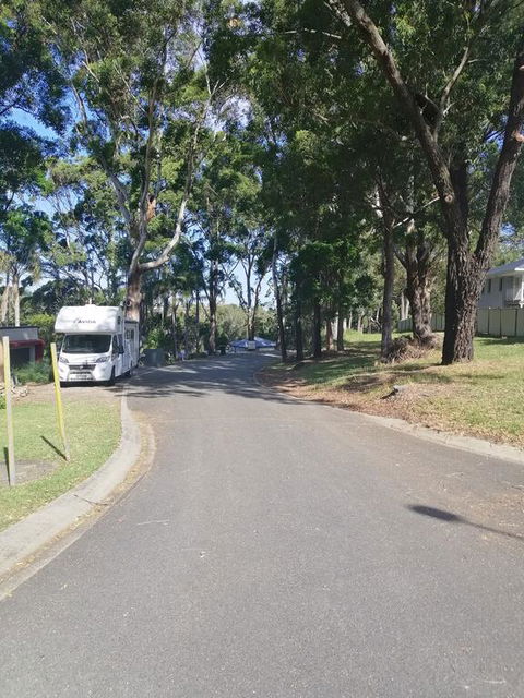 Sapphire Beach Pet Friendly Beach 5 Minute Walk - Tourism Cairns 3