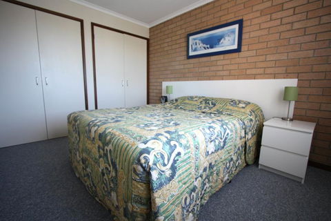 Sapphire Court - Tourism Cairns 3