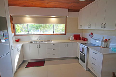 Sassafras - Unit 1 - Coffs Harbour - Tourism Cairns 1