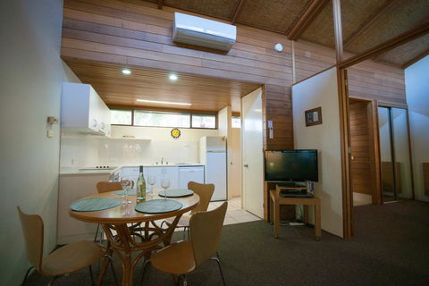 Sea Urchin Apartment - Tourism Cairns 3