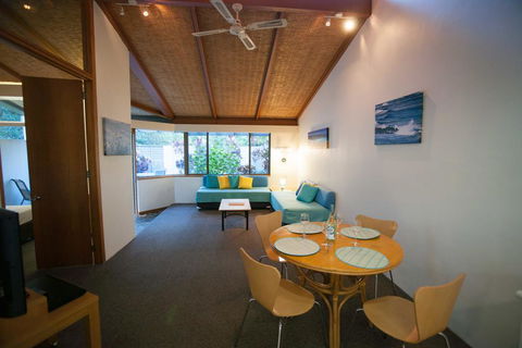 Sea Urchin Apartment - Tourism Cairns 0