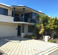 Seahaven by Rockingham Apartments - Tourism Cairns