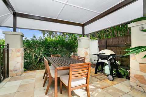 Seascape Holidays At Sea Temple - Tourism Cairns 3