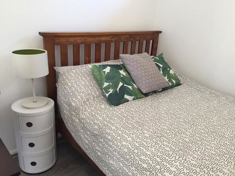 Self Contained Cabin - Tourism Cairns 1