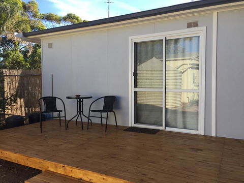 Self Contained Cabin - Tourism Cairns 0