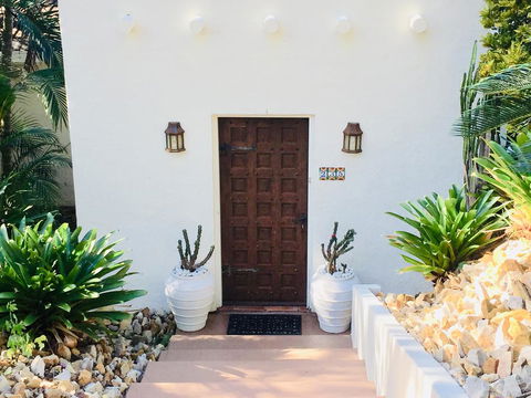 Sensom Luxury Bed And Breakfast - Tourism Cairns 3