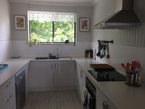 Shanti By The Sea - Tourism Cairns 1