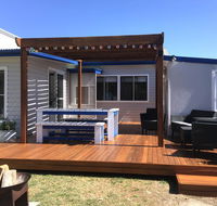 Shellharbour Beach Cottage - walk onto Patrolled beach with flags in summer - Tourism Cairns