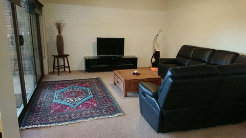 Shepparton Golf Motel - Tourism Cairns 3