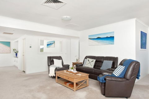 Shoal Bay Penthouse With Views And Resort Facilities - Tourism Cairns 1