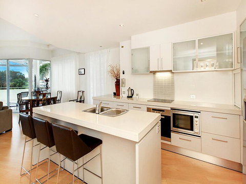 Silver Sea On Sixth Resort - Tourism Cairns 1