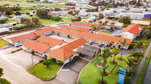 Sleepwell Motel - Tourism Cairns 1