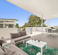 Spacious apartment with generous entertaining - Tourism Cairns