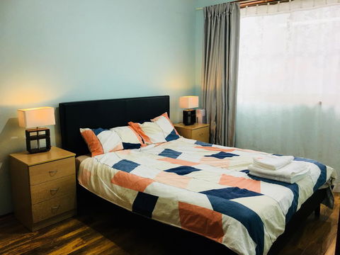 Spacious Townhouse In Wollongong - Tourism Cairns 0