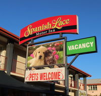 Spanish Lace Motor Inn - Tourism Cairns