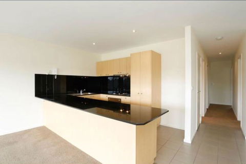 Spectacular River Views In Fabulous Footscray. - Tourism Cairns 3