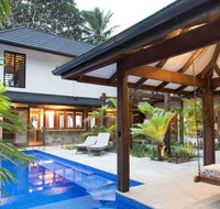 Spice At Oak Award Winning Luxury Absolute Oceanfront House Oak Beach Near Port Douglas - Tourism Cairns
