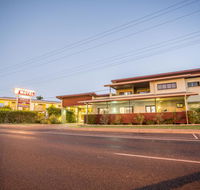 Spinifex Motel and Serviced Apartments - Tourism Cairns